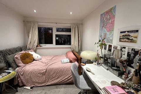 4 bedroom apartment to rent, Flat 8, Fallowfield M14