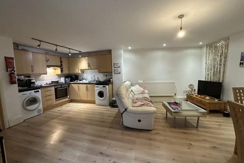 3 bedroom apartment to rent, Flat 1, Fallowfield M14