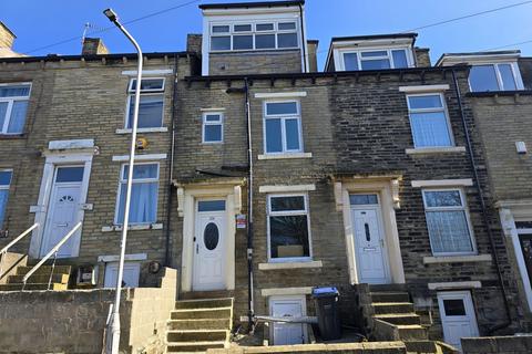 4 bedroom terraced house for sale, Newlands Place, Bradford, BD3