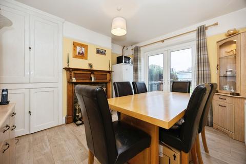3 bedroom semi-detached house for sale, Hythe Road, Ashford, TN24 0