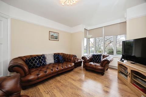 3 bedroom semi-detached house for sale, Hythe Road, Ashford, TN24 0