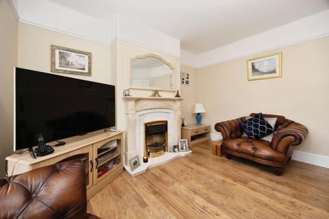 3 bedroom semi-detached house for sale, Hythe Road, Ashford, TN24 0