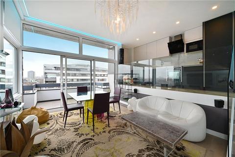 3 bedroom apartment to rent, The Water Gardens, Hyde Park