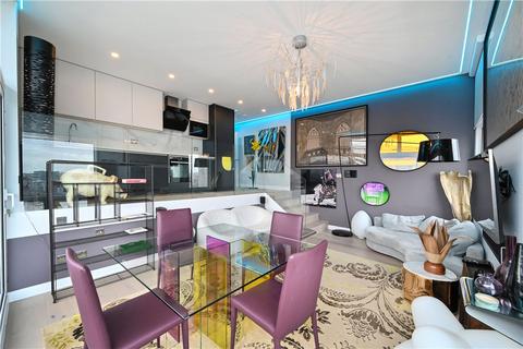 3 bedroom apartment to rent, The Water Gardens, Hyde Park