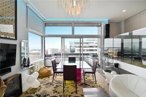 3 bedroom apartment to rent, The Water Gardens, Hyde Park