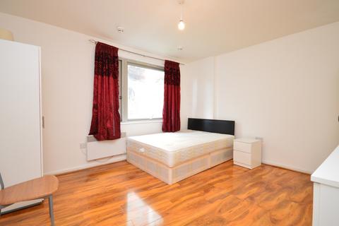 undefined, Blackwall Way, Canary Wharf, E14 9QU