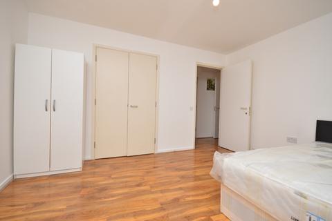undefined, Blackwall Way, Canary Wharf, E14 9QU