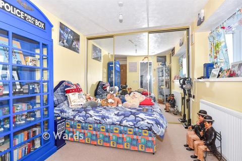 4 bedroom link detached house for sale, Betjeman Close, Poets Development, Larkfield, Kent