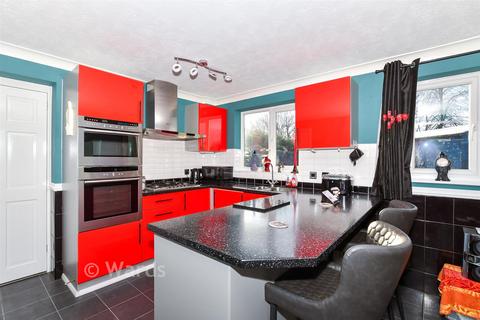 4 bedroom link detached house for sale, Betjeman Close, Aylesford ME20