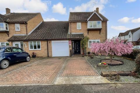 4 bedroom link detached house for sale, Betjeman Close, Aylesford ME20