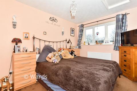 4 bedroom link detached house for sale, Betjeman Close, Aylesford ME20