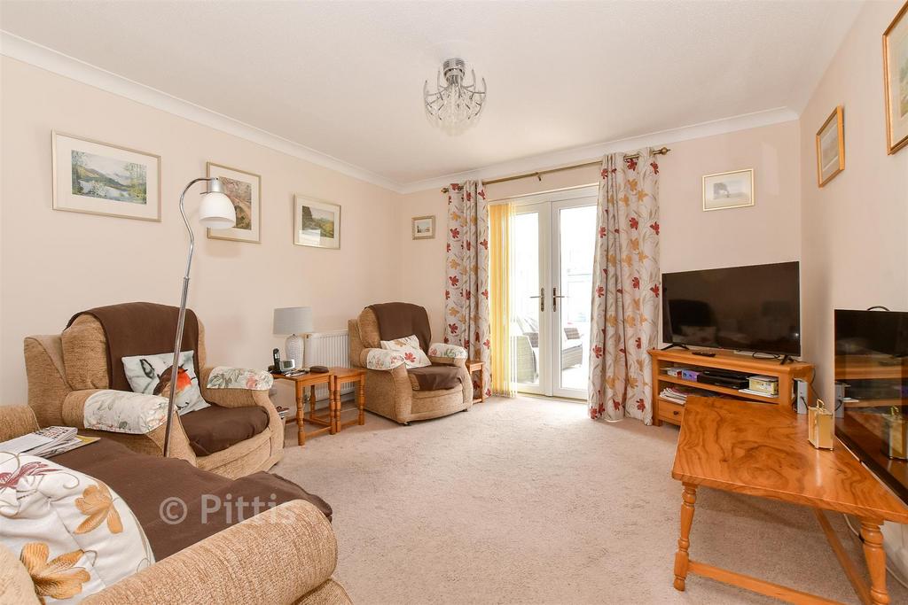 Lounge/ Dining Room