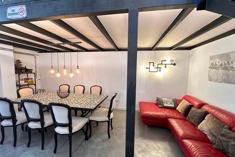 4 bedroom apartment, Carrer del Taulat