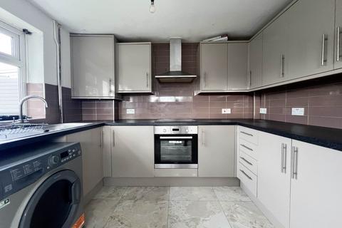undefined, Butely Road, Luton LU4