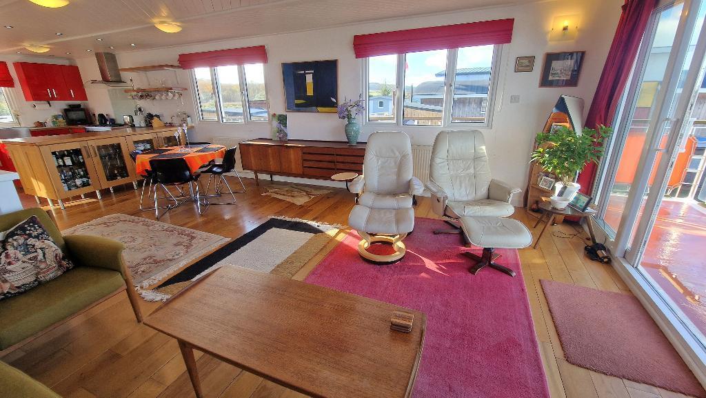Sitting Room/Dining Room/Kitchen