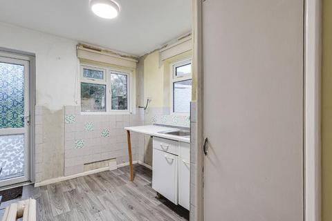 2 bedroom semi-detached bungalow for sale, Maurice Avenue, Caterham, CR3 5TL