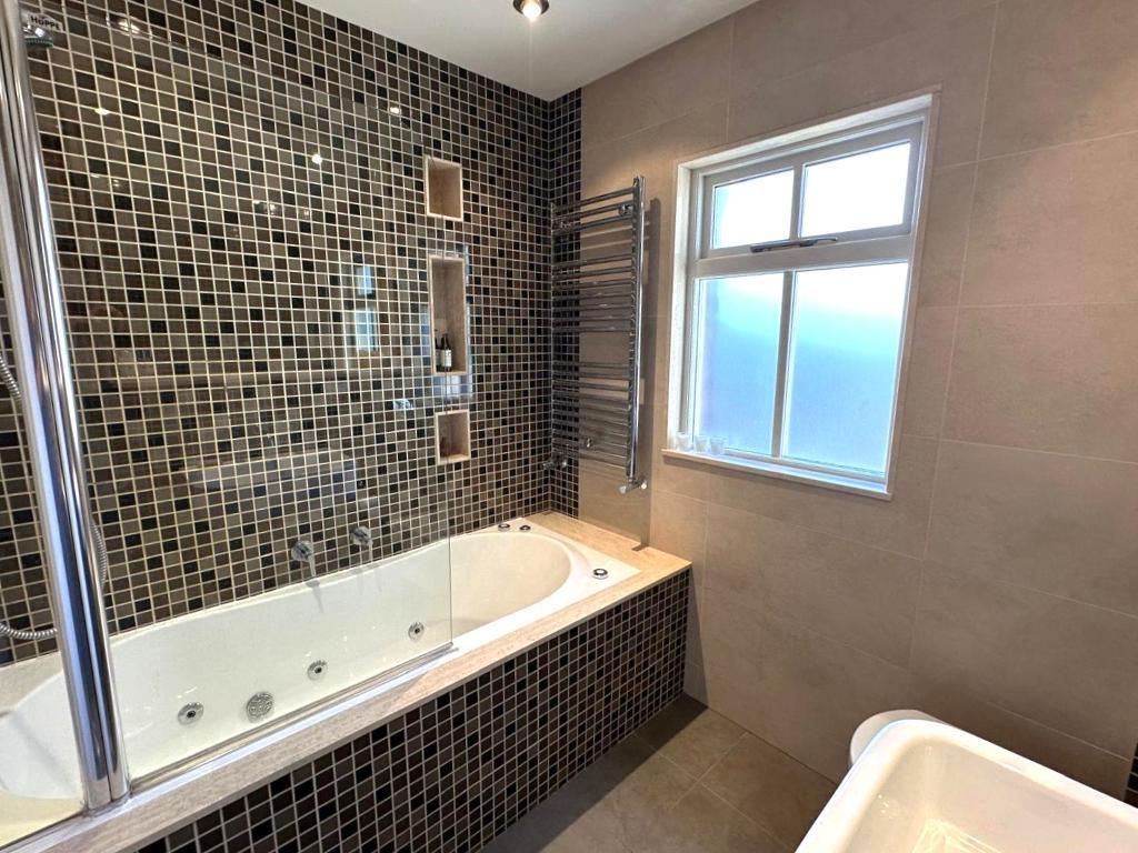 Family bathroom