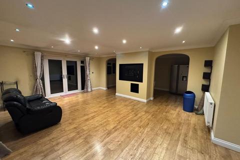 undefined, Wexham Road, Slough, Slough, SL2 5QN