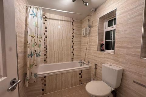 undefined, Wexham Road, Slough, Slough, SL2 5QN