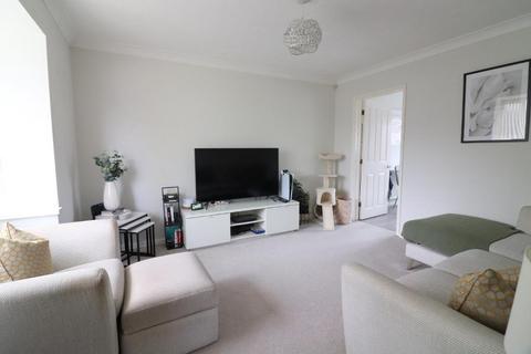 undefined, Luton LU2