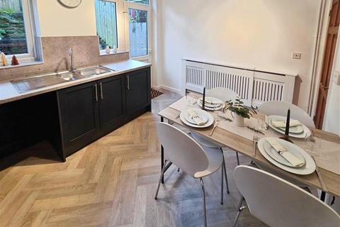 3 bedroom terraced house for sale, Costock Avenue, Sherwood, Nottingham, NG5 3AT