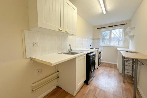 undefined, Coltsfoot Green, Luton, LU4 0XT