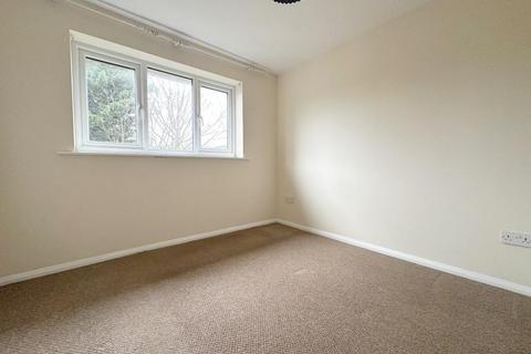 undefined, Coltsfoot Green, Luton, LU4 0XT