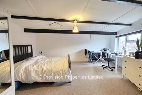 undefined, Manor Drive, Hyde Park LS6