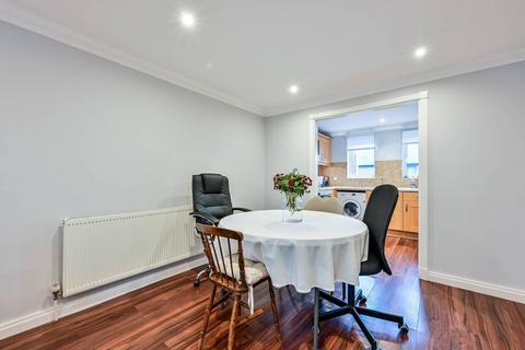 1 bedroom flat for sale, Gateway House, Guildford, GU1