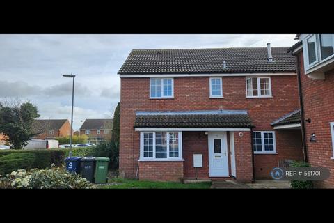 2 bedroom terraced house to rent, Spencer Drive, St. Ives, PE27