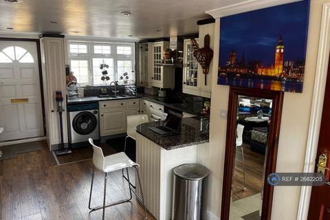 undefined, Rushdene Cresent, London, UB5