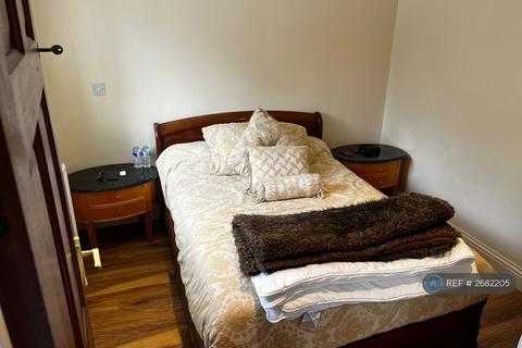 undefined, Rushdene Cresent, London, UB5