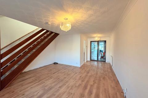 3 bedroom semi-detached house to rent, Hazel Mead, Brynmenyn, Bridgend