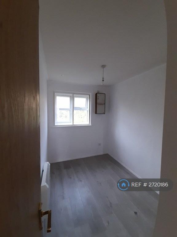 Single Bedroom