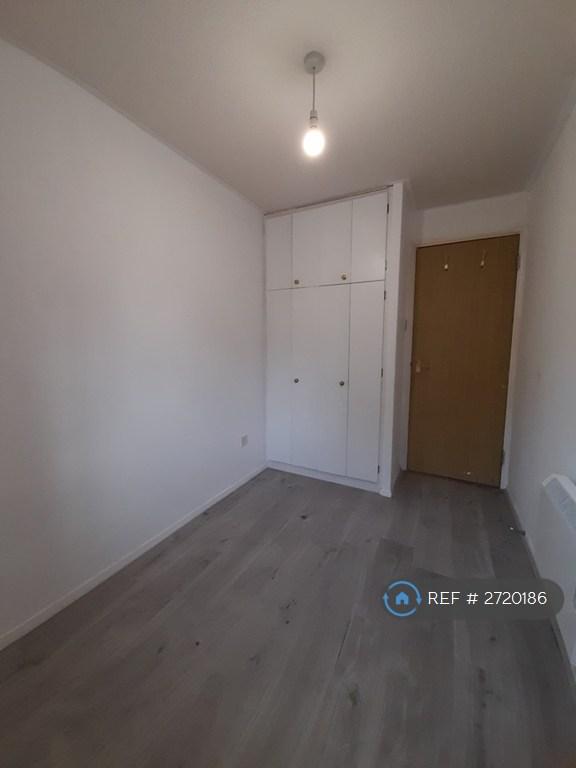 Single Bedroom