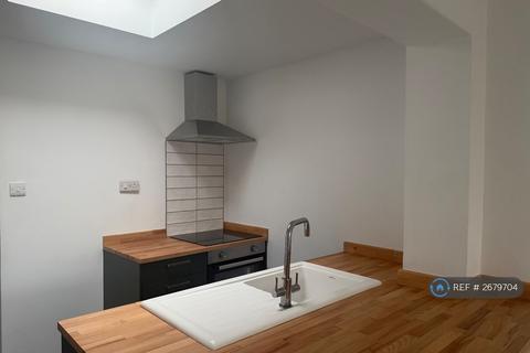 1 bedroom terraced house to rent, Park Road, Lowestoft, NR32