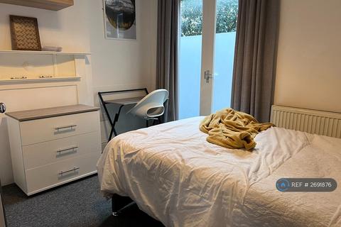 undefined, Blythe Vale, London, SE6