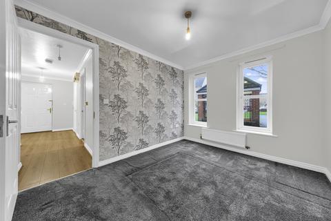 2 bedroom flat to rent, Glandford Way, Chadwell Heath RM6