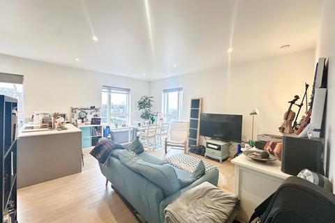 2 bedroom apartment to rent, London SE23