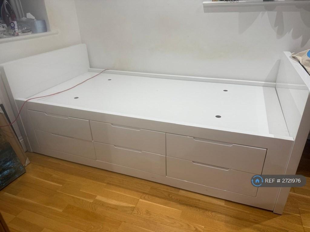 Dwell Bed With 6 Drawers