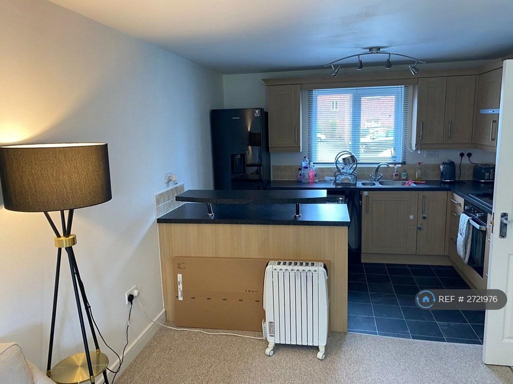 Living Room & Breakfast Bar