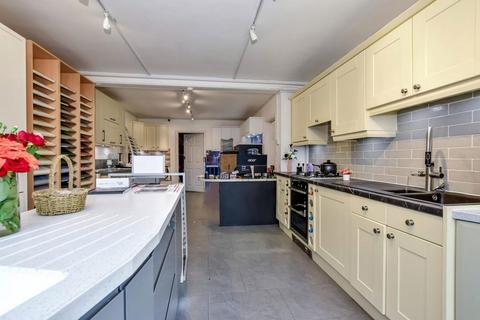 Retail property (high street) to rent, 51-53 Donkin Hl Reading RG4 5DG