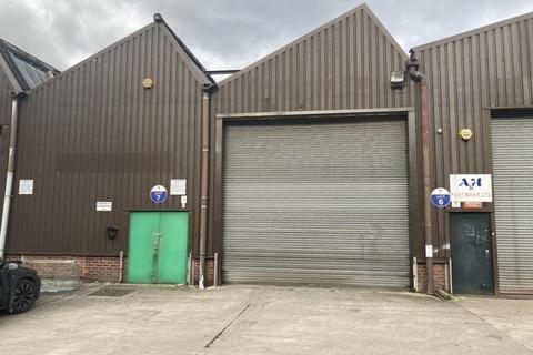 Warehouse to rent, Vale Park Way Manchester M8 0GF