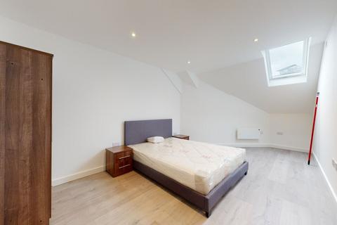 undefined, Riverbank Way