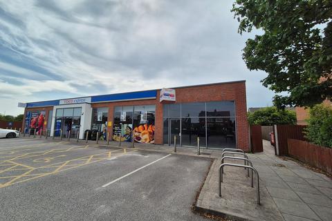 Retail property (high street) to rent, Lytham Rd Warton PR4 1AD