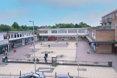 Retail property (high street) to rent, 16-18 Marian Sq Bootle L30 5QA