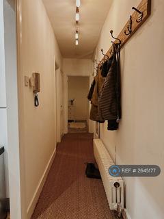 2 bedroom flat to rent, Grosvenor Park, London, SE5