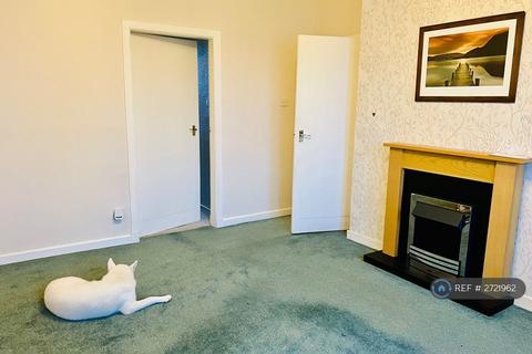 2 bedroom flat to rent, Winifred Street, Kirkcaldy, KY2