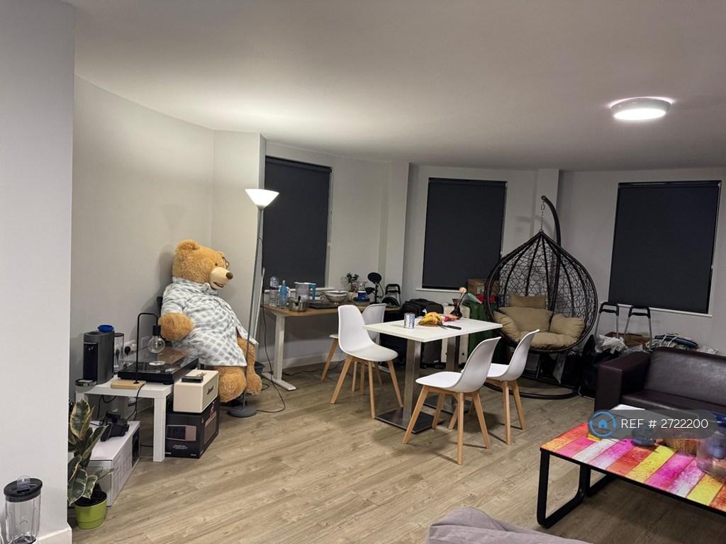 Common Area 2
