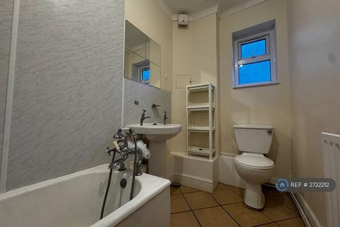 2 bedroom flat to rent, Ground Floor, Southampton, SO14